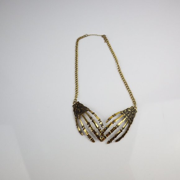 Skeleton Hands Necklace - Picture 6 of 7